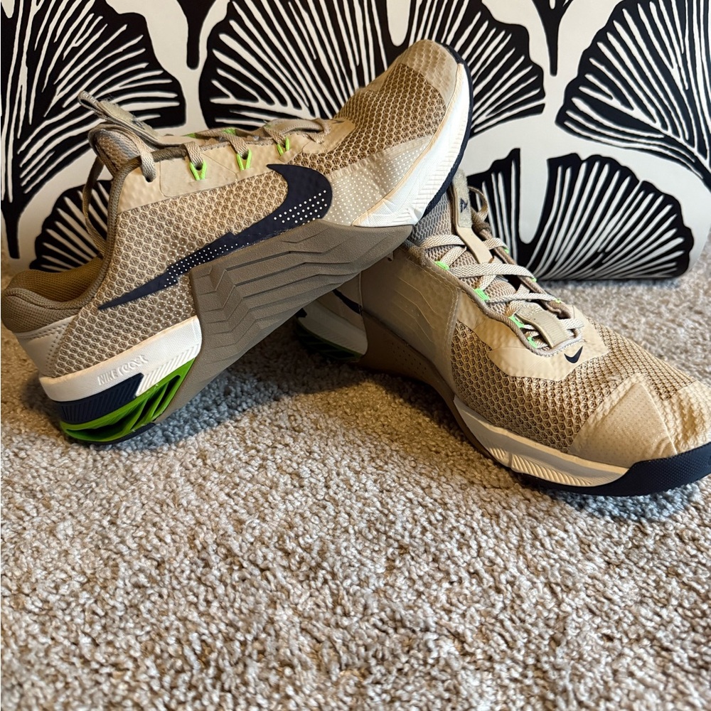 Nike Metcon training Tan and Blue Sneakers with Green Accents